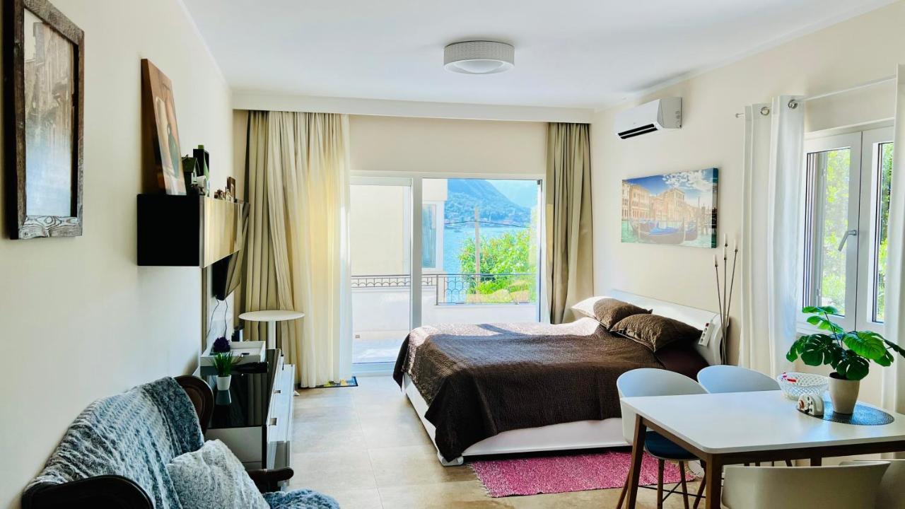 Melodia Del Mare Lägenhet Kotor Exteriör bild