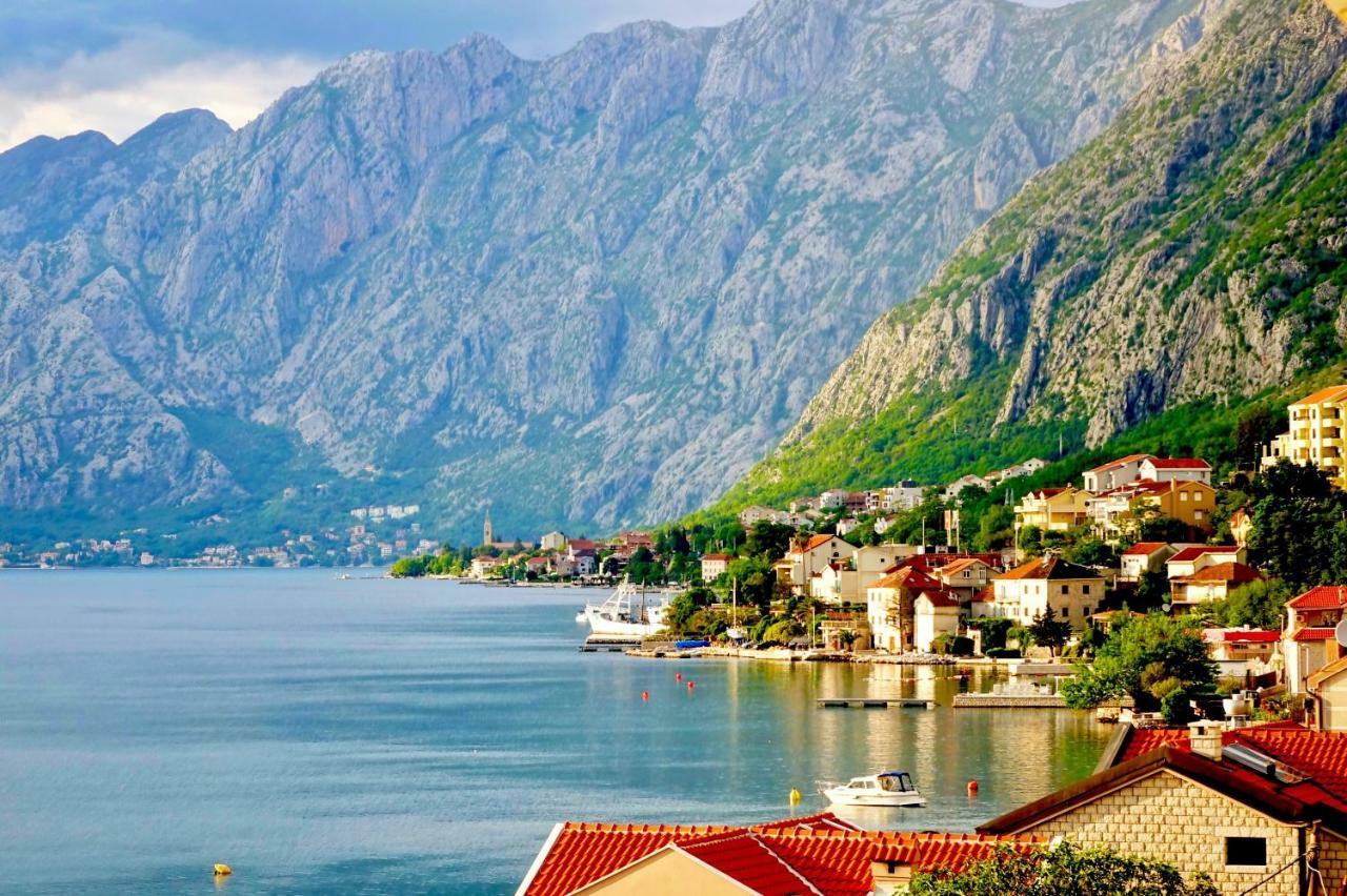 Melodia Del Mare Lägenhet Kotor Exteriör bild