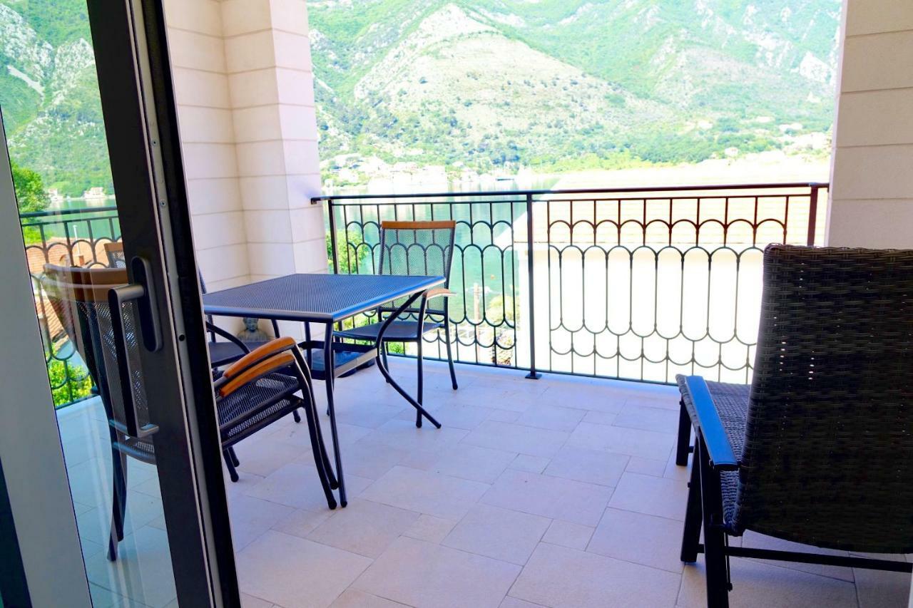 Melodia Del Mare Lägenhet Kotor Exteriör bild